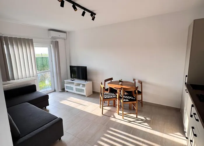 아파트 In 2 Mai,quiet,spacious,garden,separate Bedroom - Donilads - Everywhere *