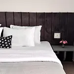 In 2 Mai,quiet,spacious,garden,separate Bedroom - Donilads - Everywhere * ドウア・マ