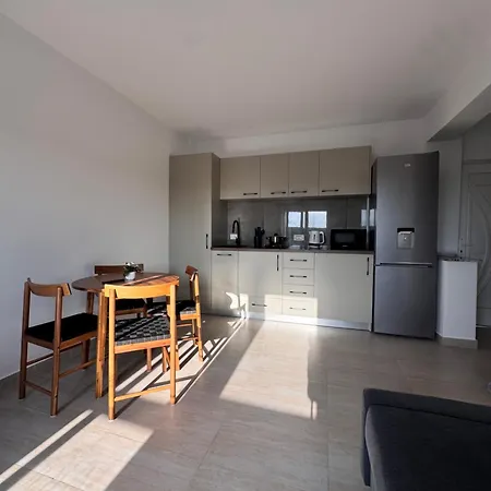 In 2 Mai,quiet,spacious,garden,separate Bedroom - Donilads - Everywhere * 2 Mai