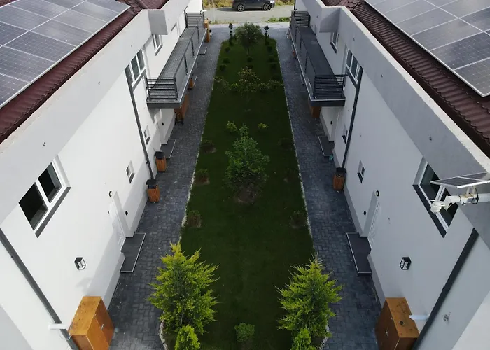 In 2 Mai,quiet,spacious,garden,separate Bedroom - Donilads - Everywhere *